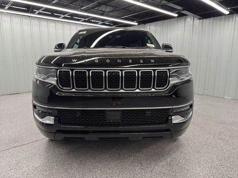 New 2025 Jeep Wagoneer 4WD image 2