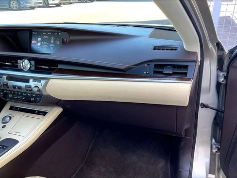 Used 2017 Lexus ES 350 image 18