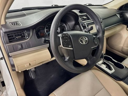 Used 2012 Toyota Camry LE FWD image 9