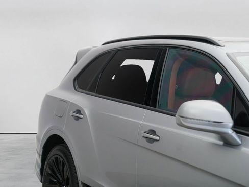 Used 2022 Bentley Bentayga Speed AWD/4WD image 49