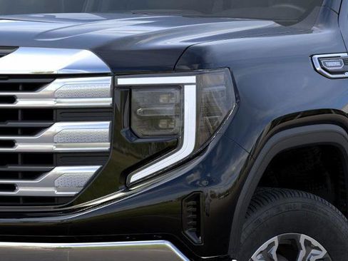 New 2026 GMC Sierra 1500 SLE RWD image 10