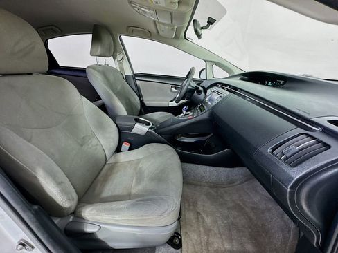 Used 2015 Toyota Prius Three FWD image 32