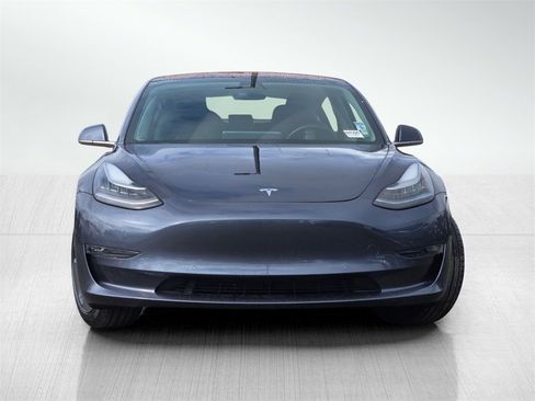 Used 2018 Tesla Model 3 Long Range image 2
