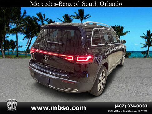 Certified 2023 Mercedes-Benz EQB 250+ w/ Exclusive Package image 15