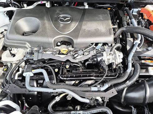 Certified 2026 MAZDA CX-50 2.5 Hybrid w/ Weather Package AWD/4WD image 39