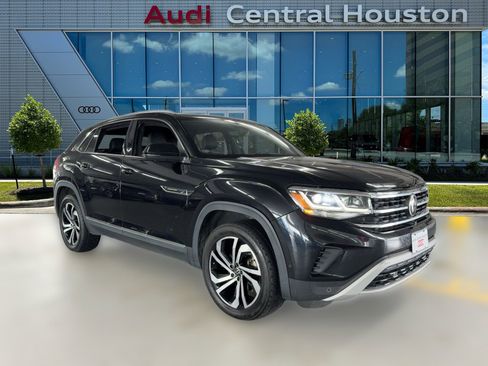 Used 2020 Volkswagen Atlas Cross Sport SEL Premium image 7