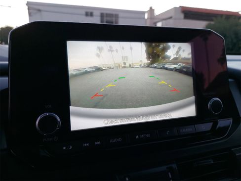 Used 2024 Nissan Pathfinder S w/ Cargo Package image 23