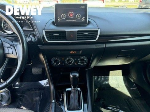 Used 2015 MAZDA MAZDA3 i Touring FWD image 17