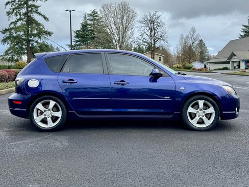 Used 2005 MAZDA MAZDA3 s w/ Appearance Pkg image 6