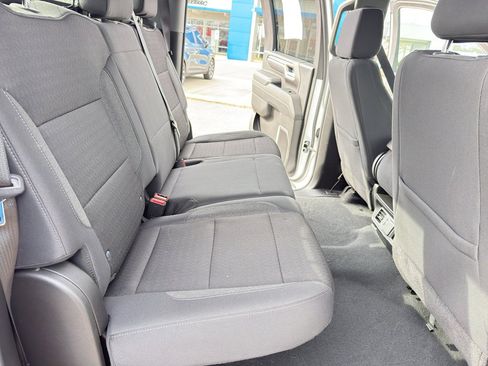 Used 2025 Chevrolet Silverado 2500 LT w/ Convenience Package image 29