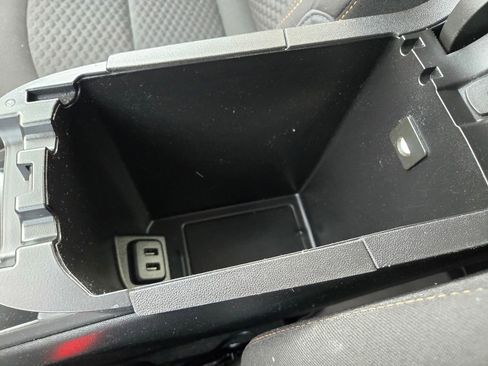 Used 2020 GMC Terrain SLE w/ Driver Convenience Package image 12