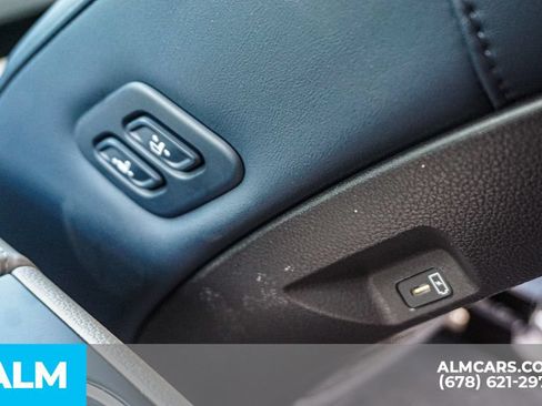 Used 2025 Kia Carnival SX w/ SX Dark Edition Package FWD image 36