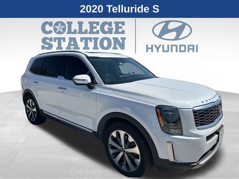 Used 2020 Kia Telluride S w/ S 8 Passenger Seating Package image 1