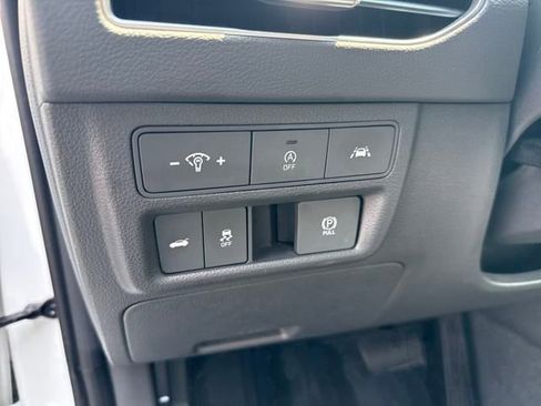 Used 2023 Hyundai Sonata SE w/ Preferred Accessory Package image 15