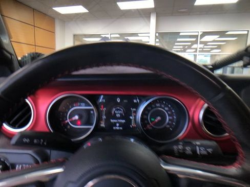 Used 2022 Jeep Wrangler Rubicon AWD/4WD image 13