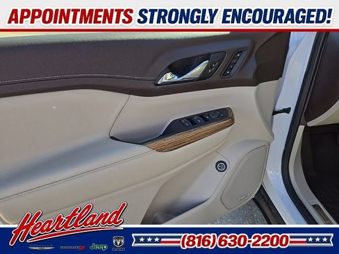 Used 2019 GMC Acadia Denali AWD/4WD image 30