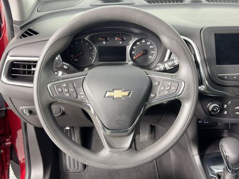 Used 2023 Chevrolet Equinox LT image 18
