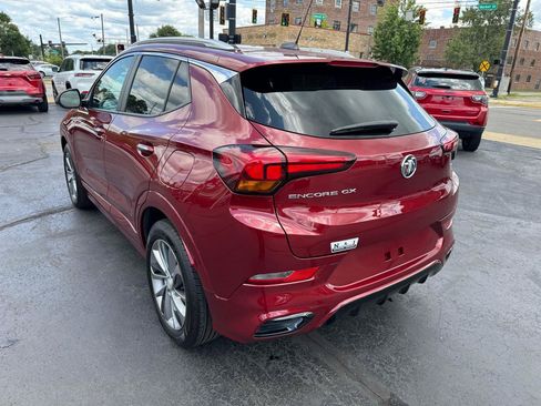 Used 2023 Buick Encore GX Select w/ Sport Touring Package FWD image 7