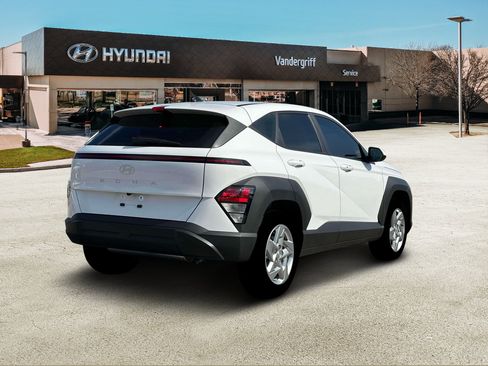 New 2026 Hyundai Kona SE FWD image 7