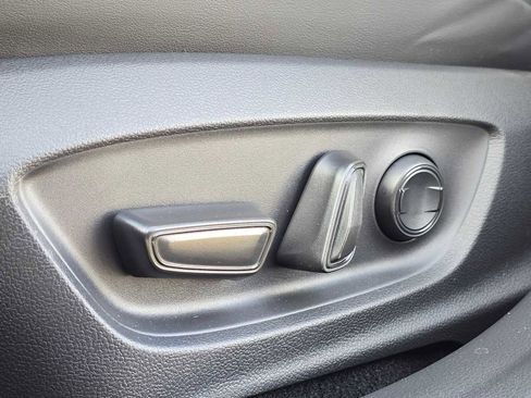 New 2025 Toyota Prius XSE Premium image 27