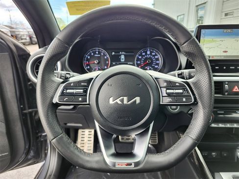 Used 2023 Kia Forte GT-Line w/ GT-Line Premium Package image 26