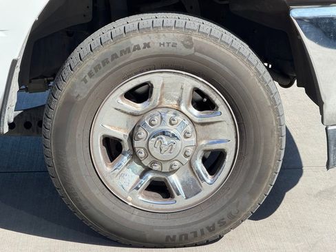 Used 2020 RAM 2500 Tradesman AWD/4WD image 3