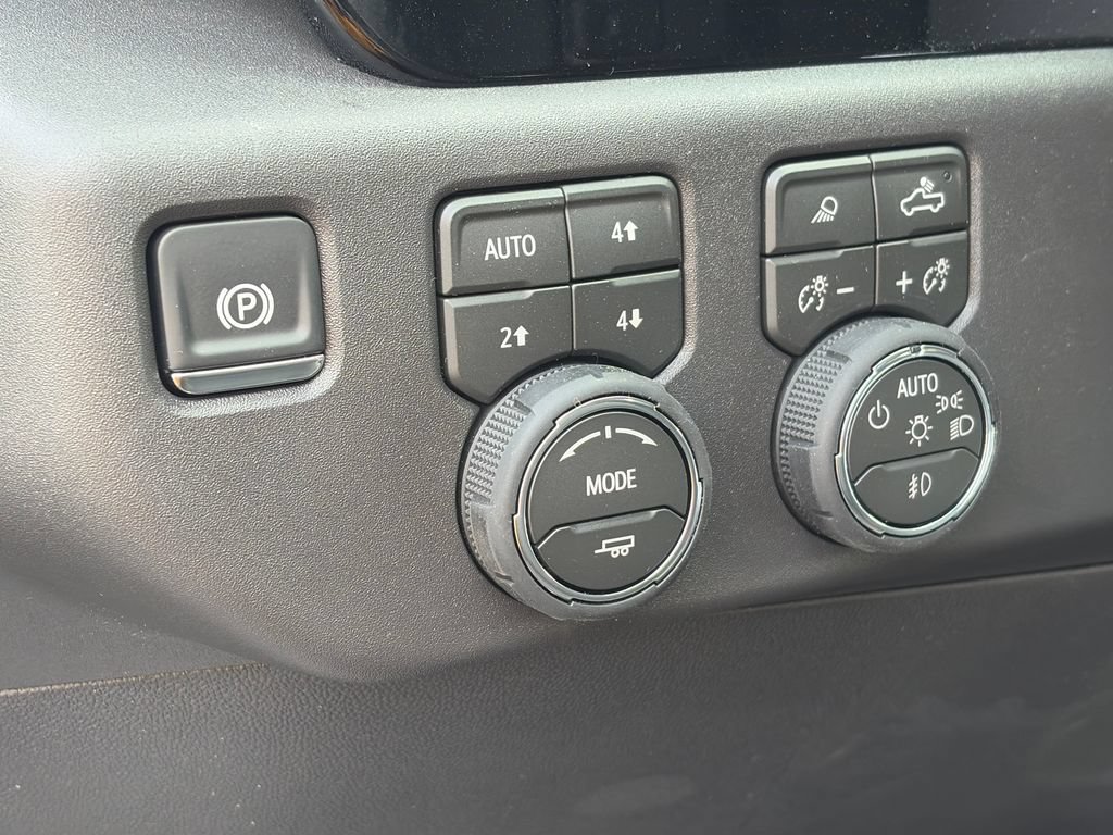 New 2026 Chevrolet Silverado 1500 RST w/ RST All Star Premium Package AWD/4WD image 18