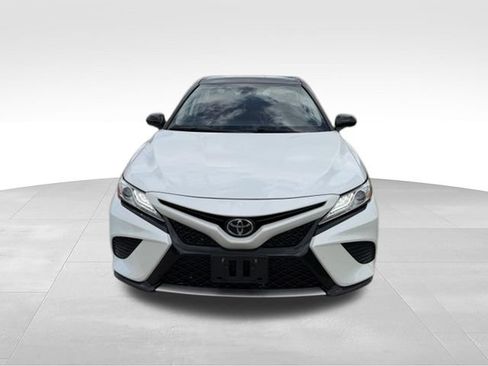 Used 2020 Toyota Camry XSE FWD image 2
