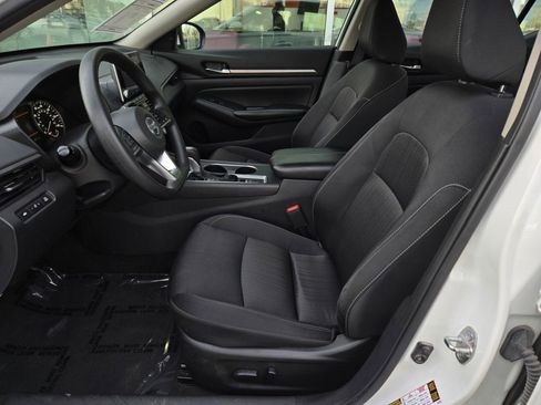 Used 2022 Nissan Altima 2.5 SV image 15