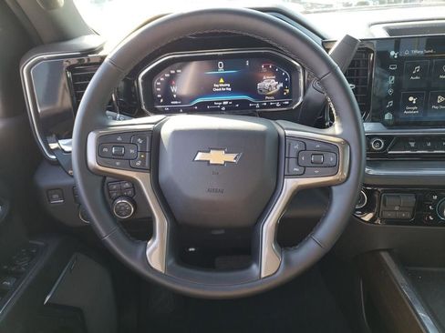 Used 2024 Chevrolet Silverado 2500 High Country w/ High Country Premium Package image 12