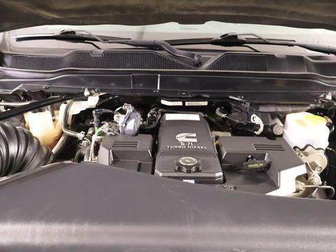 Used 2020 RAM 3500 Tradesman AWD/4WD image 18