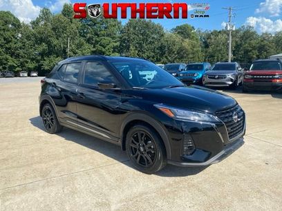 Used 2023 Nissan Kicks SR w/ SR Premium Package
