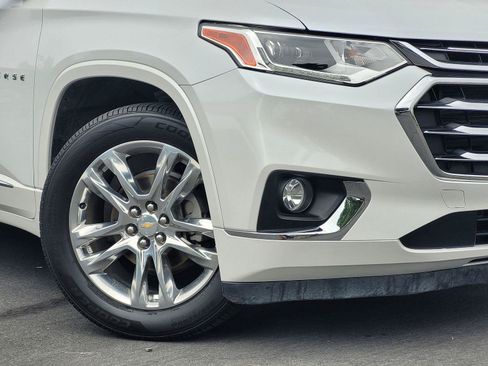 Used 2019 Chevrolet Traverse High Country AWD/4WD image 11