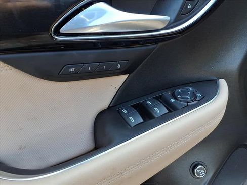 Used 2025 Buick Envision Preferred AWD/4WD image 16