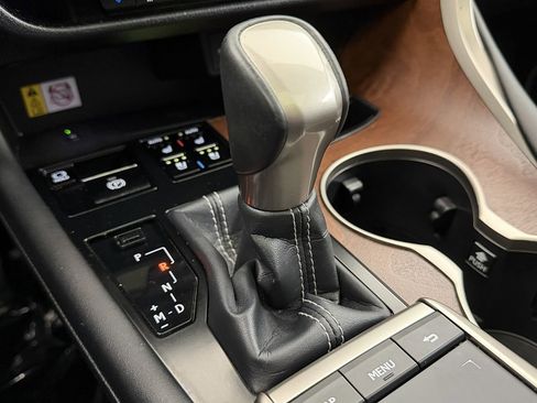 Used 2022 Lexus RX 350L Premium image 33