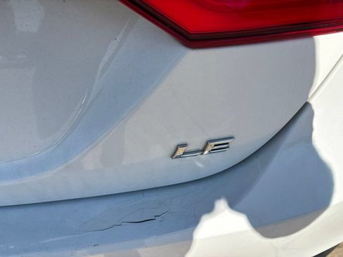 Used 2018 Toyota Camry LE w/ Moonroof Package FWD image 20