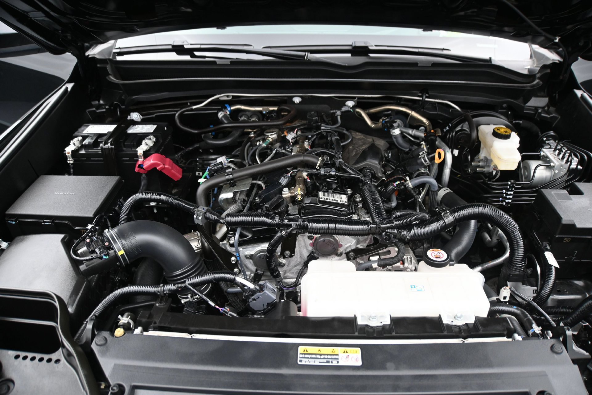 Used 2025 Toyota Tacoma SR5 AWD/4WD image 27