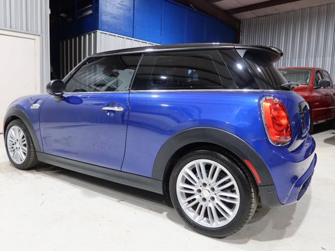 Used 2019 MINI Cooper S w/ Signature Upholstery Package FWD image 2