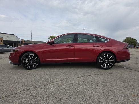 Certified 2025 Honda Accord Touring image 21