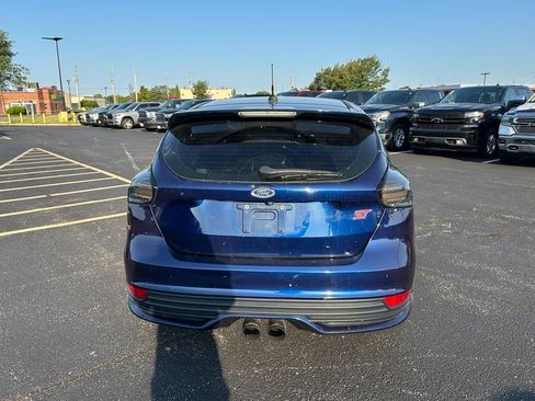Used 2016 Ford Focus ST FWD image 9