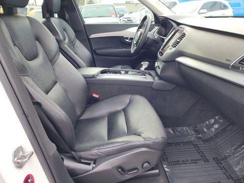 Used 2016 Volvo XC90 T5 Momentum image 29