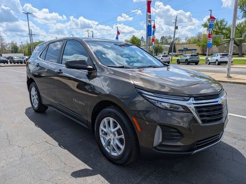 Used 2024 Chevrolet Equinox LT FWD image 7