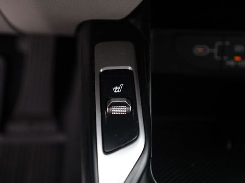 Used 2024 Kia Sorento S w/ Panoramic Sunroof Package FWD image 12