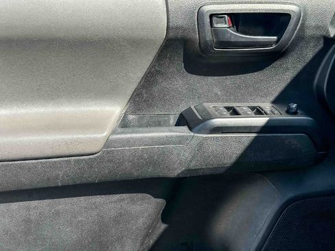 Used 2023 Toyota Tacoma SR AWD/4WD image 16