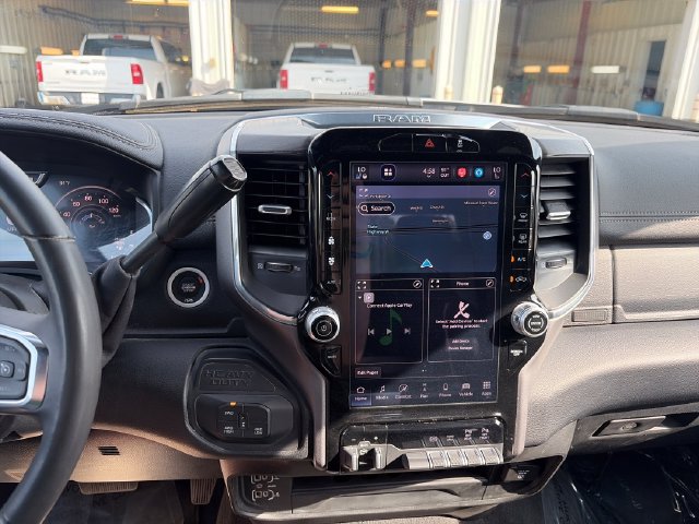 Used 2026 RAM 2500 Laramie AWD/4WD image 17