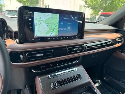 New 2026 Lincoln Aviator Reserve w/ Jet Appearance Package AWD/4WD image 28