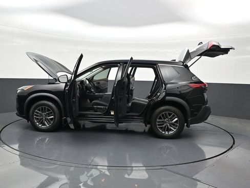 Used 2021 Nissan Rogue S image 34