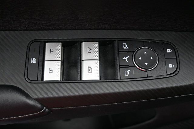 Used 2025 Mitsubishi Outlander SE FWD image 14