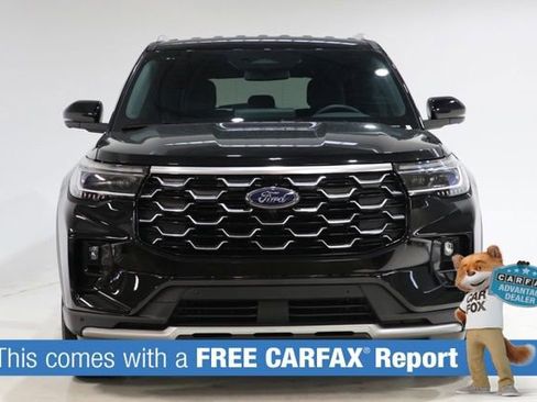 Used 2026 Ford Explorer Platinum AWD/4WD image 2