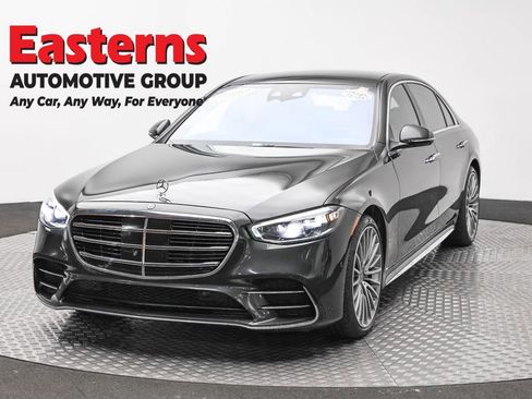 Used 2023 Mercedes-Benz S 500 4MATIC image 1